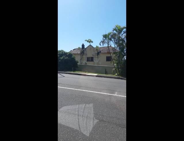 6 BEDROOM HOUSE FOR SALE IN DURBAN NORTH